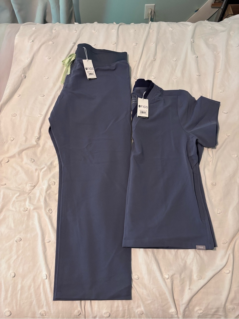 FIGS Space Navy set xlp Livingston, 2xl Oran Slim Top